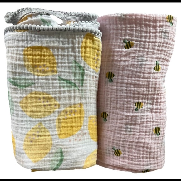 SET OF 2-Cloud Island Muslin Swaddle Blanket Pink Bee, Lemons Security Blanket - Picture 1 of 4